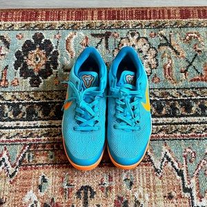 Nike Kobe GS basketball shoes